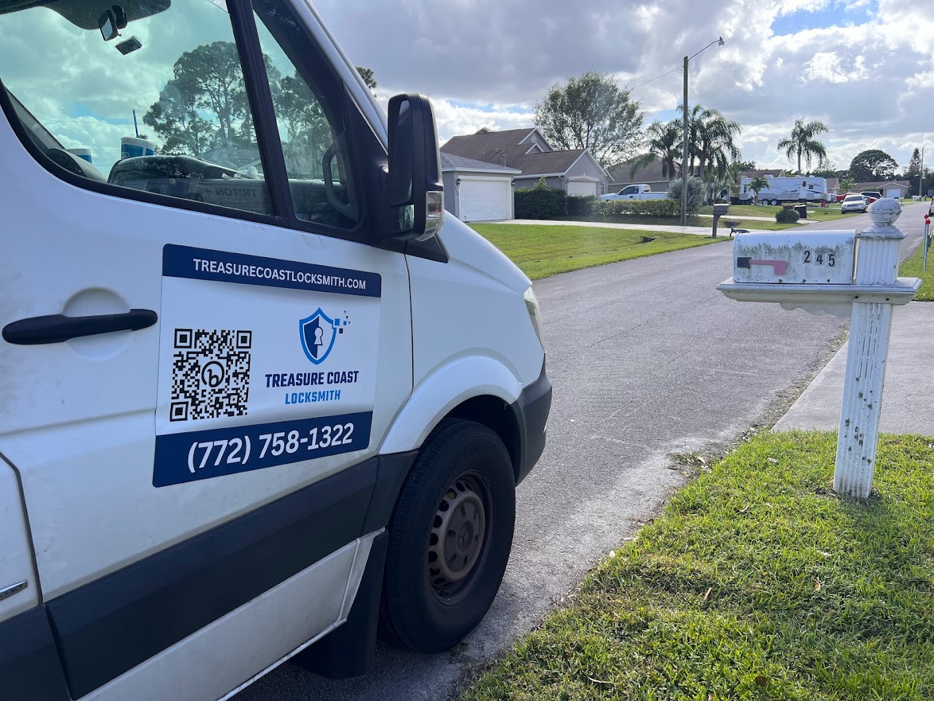 locked keys in car psl service